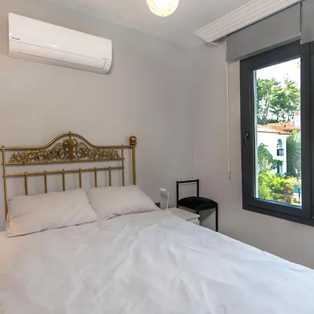 Hotel Goecek Villa *